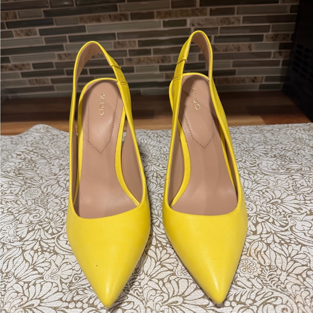 Aldo Bright Yellow Size 7 Slingback Heels